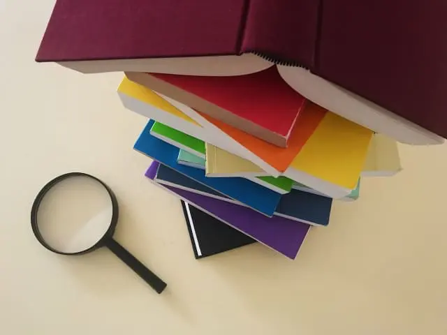 教科書・参考書を売る時はメルカリやブックオフはNG！専門買取を使おう